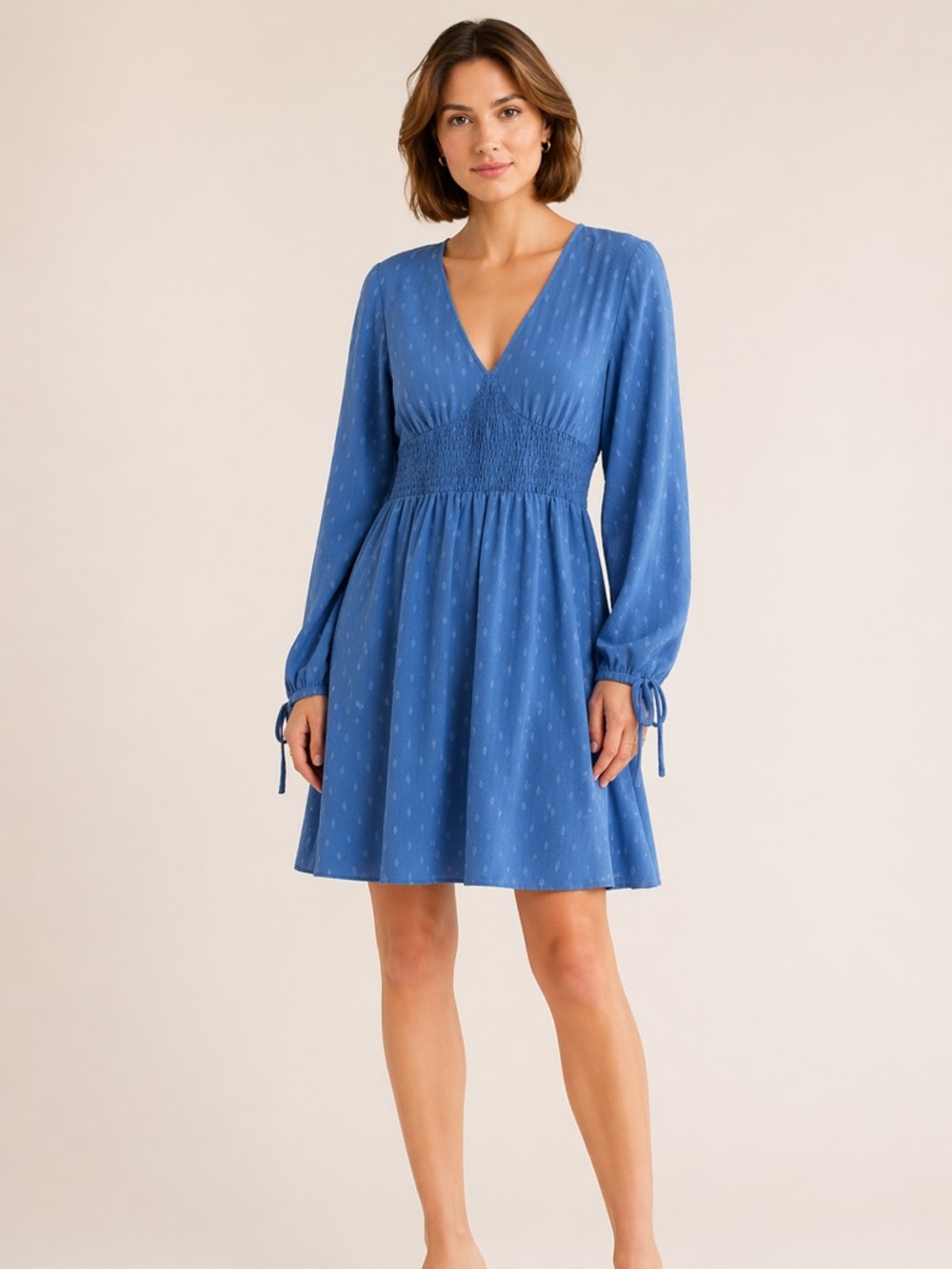 Melrose & Market • NWT Swiss dot (ish) long sleeve light weight dress PTP 17”-20